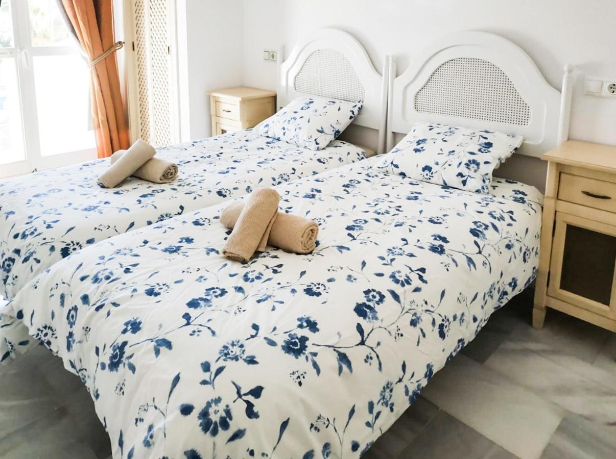 Homelystay-Benalmadena, Puerto Marina Ngoại thất bức ảnh