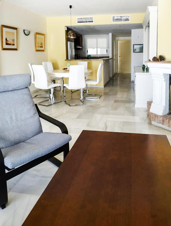 Homelystay-Benalmadena, Puerto Marina Ngoại thất bức ảnh