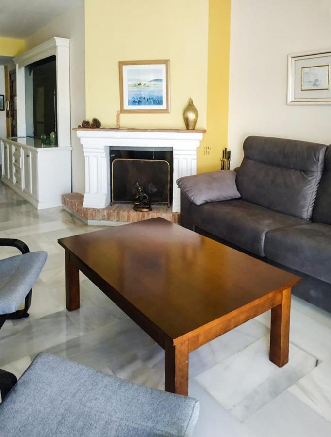 Homelystay-Benalmadena, Puerto Marina Ngoại thất bức ảnh